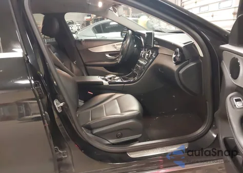 2016 Mercedes-Benz C 300 4Matic from USA, damaged, VIN 55SWF4KB1GU161272